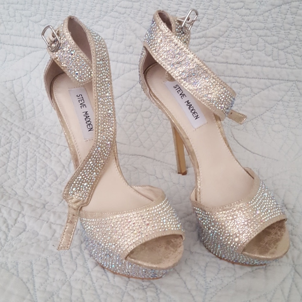 Steve Madden glitter sandal